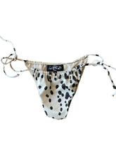 Load image into Gallery viewer, ‘DEViLLE’ BOTTOM